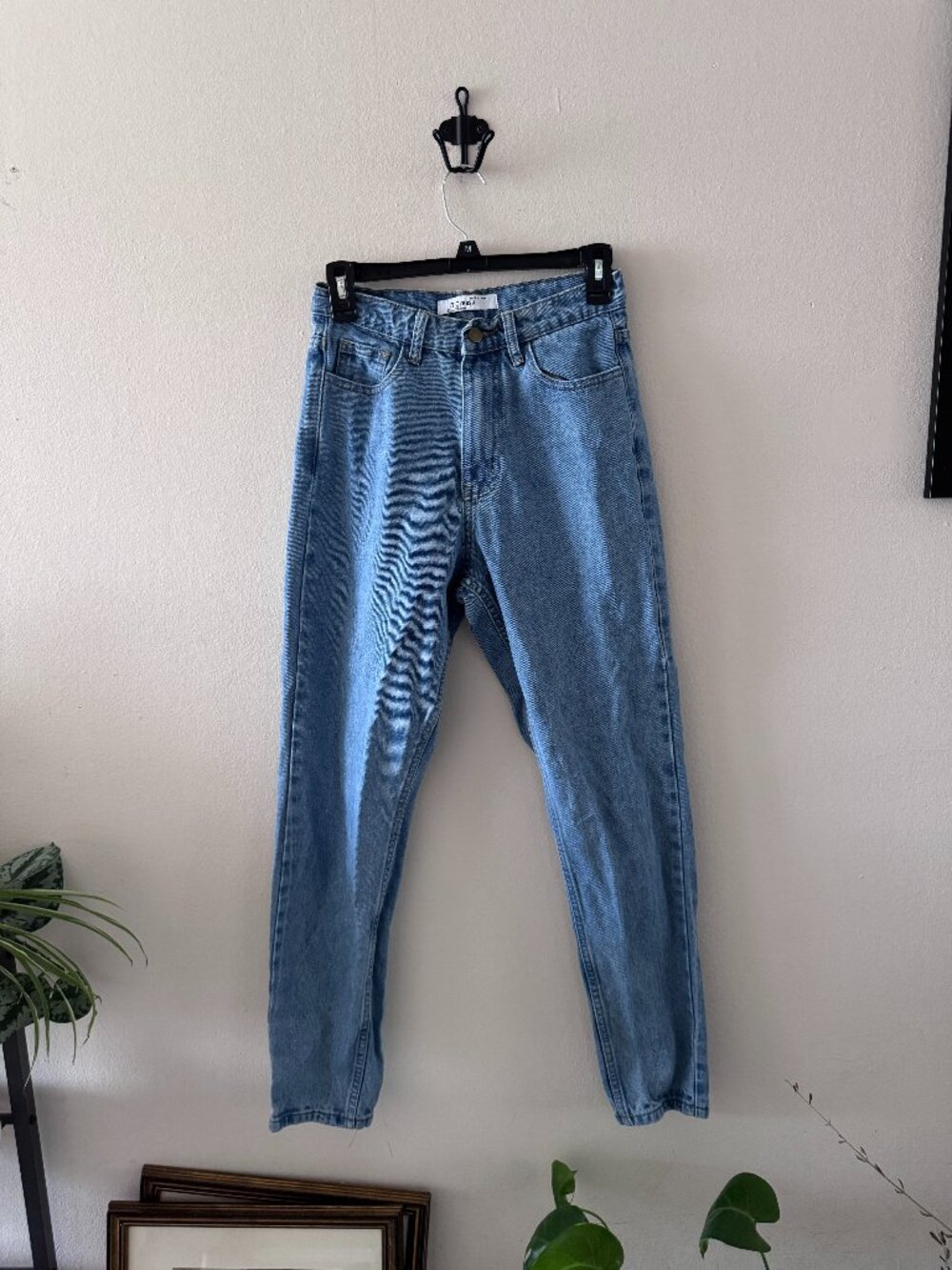ThCreasa Jeans